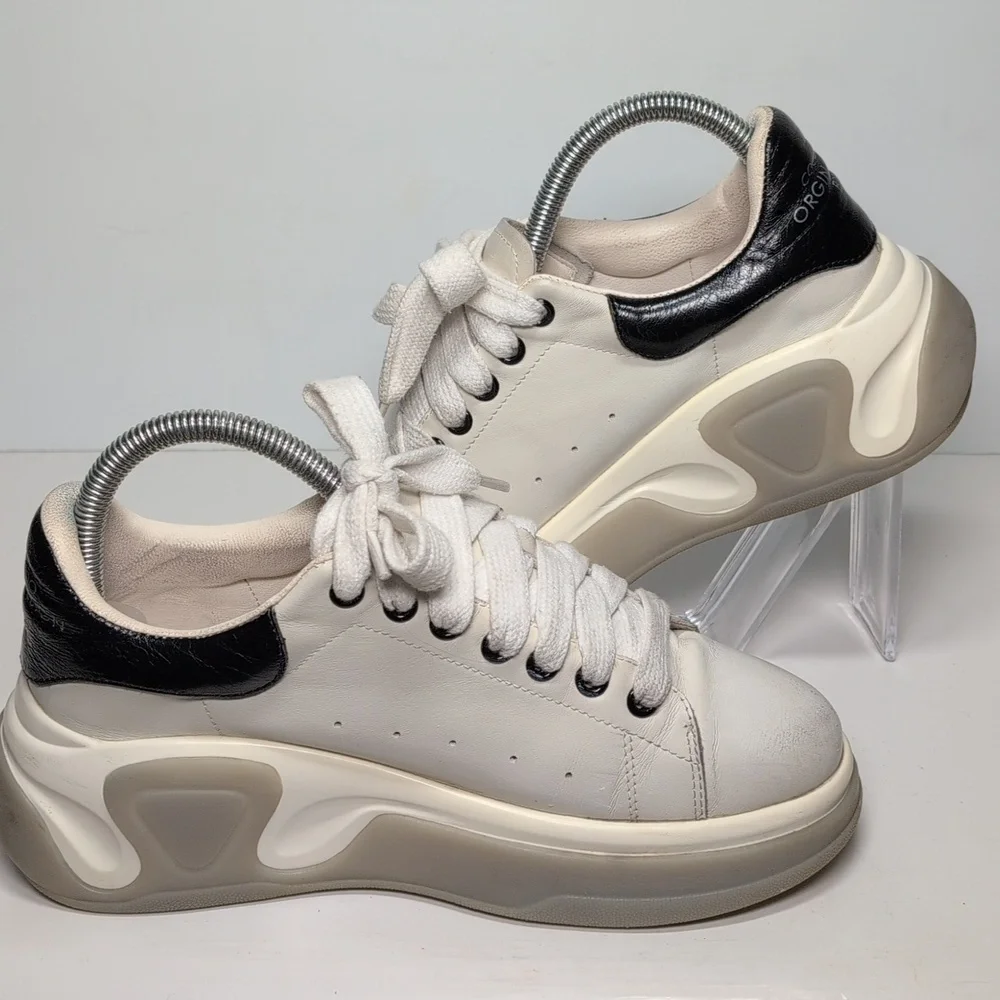 Coco Choo Original Design by EM Black And White chunky Sneakers womans size 7